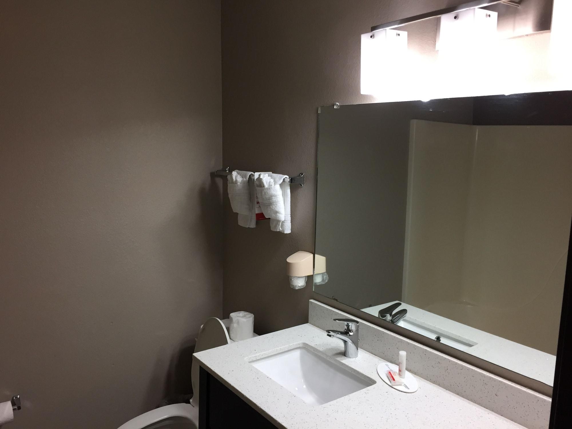 Super 8 By Wyndham Bedford Dfw Airport West Motel Buitenkant foto
