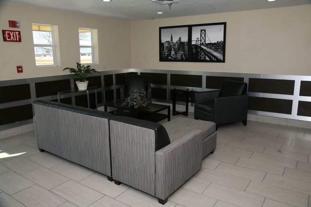 Super 8 By Wyndham Bedford Dfw Airport West Motel Buitenkant foto