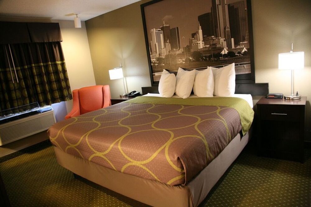 Super 8 By Wyndham Bedford Dfw Airport West Motel Buitenkant foto
