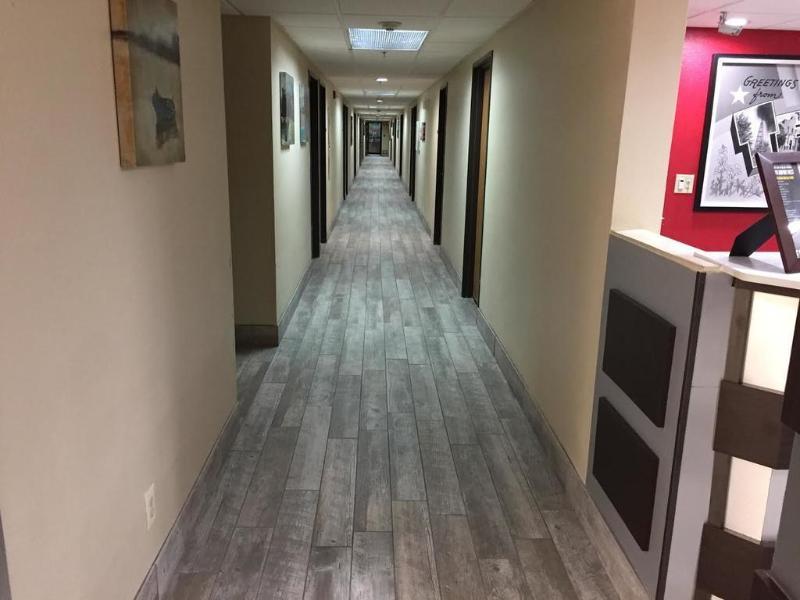 Super 8 By Wyndham Bedford Dfw Airport West Motel Buitenkant foto